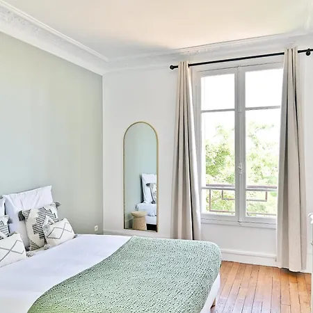 Lägenhet Magnifique Et Spacieux Proche Paris Puteaux